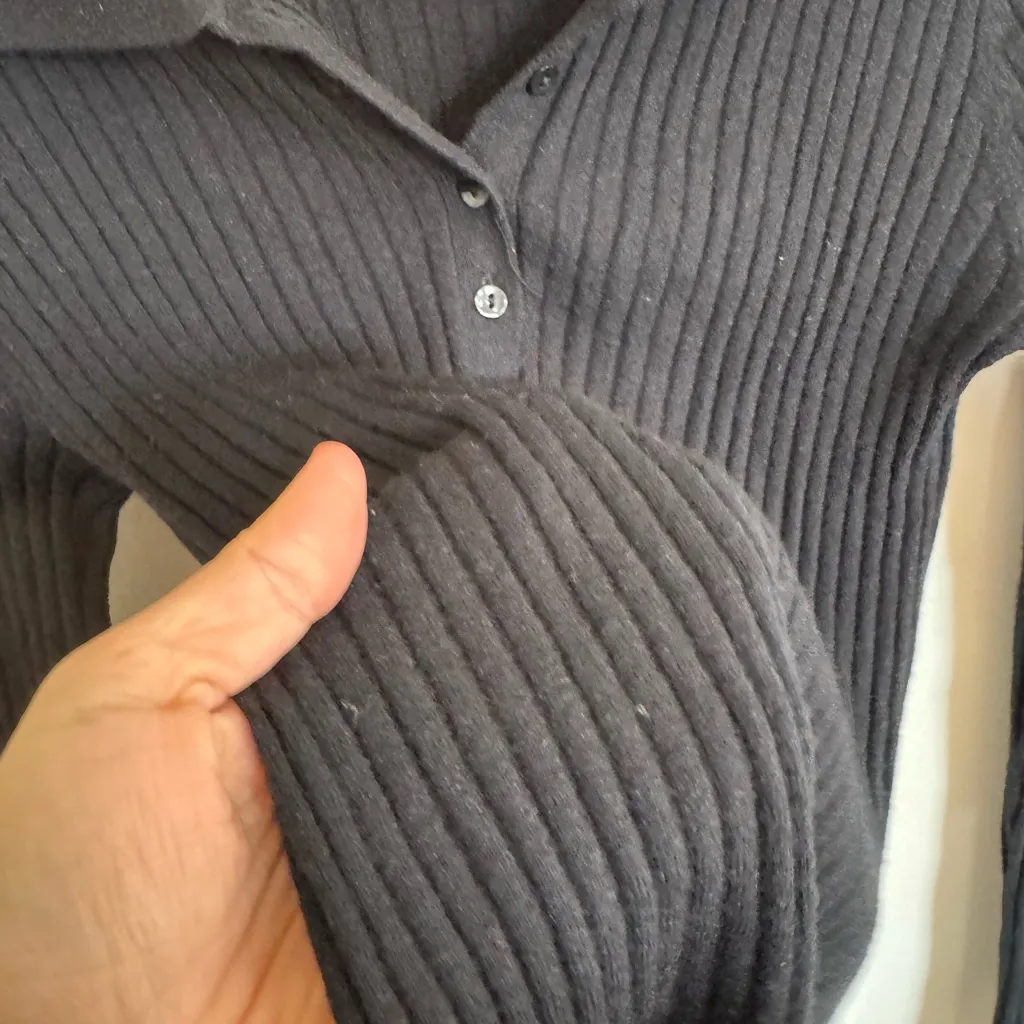 The Cashmere Project black collared ribbed Henley sweater size small - Image 4