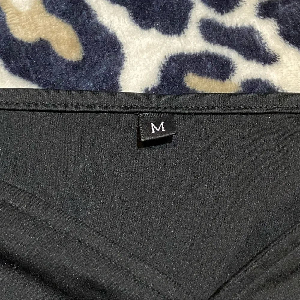 black top Size M - Image 4