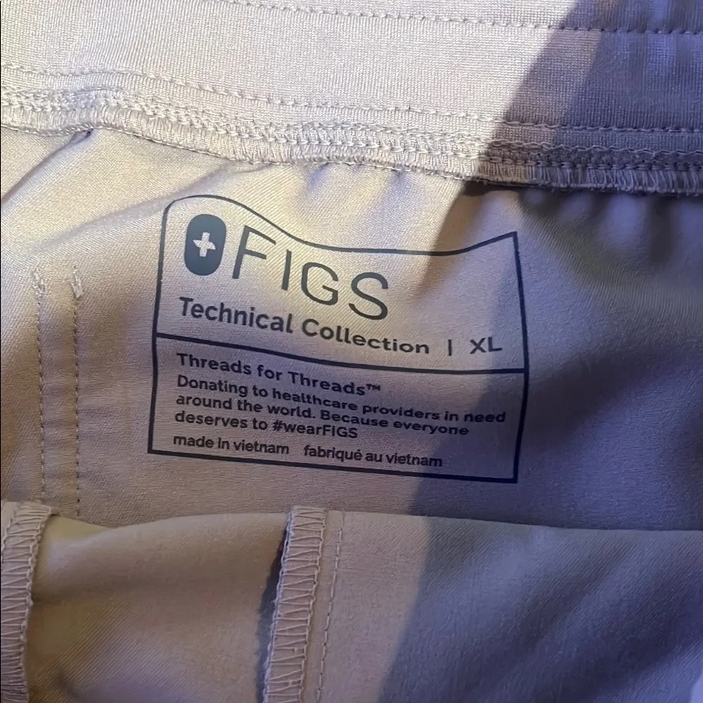 FIGS  Technical Collection Tan scrub Pants XL - Image 3
