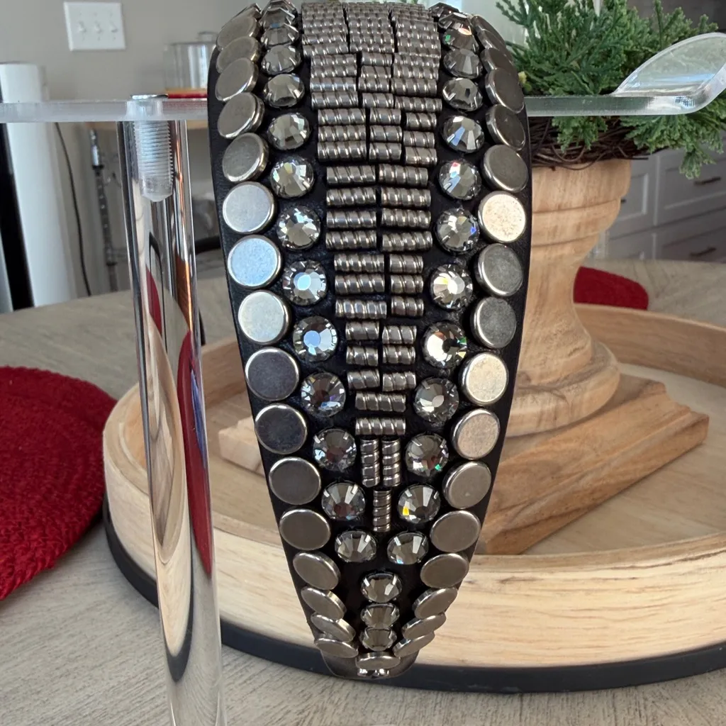 Gucci  Leather Beaded Headband - Image 6