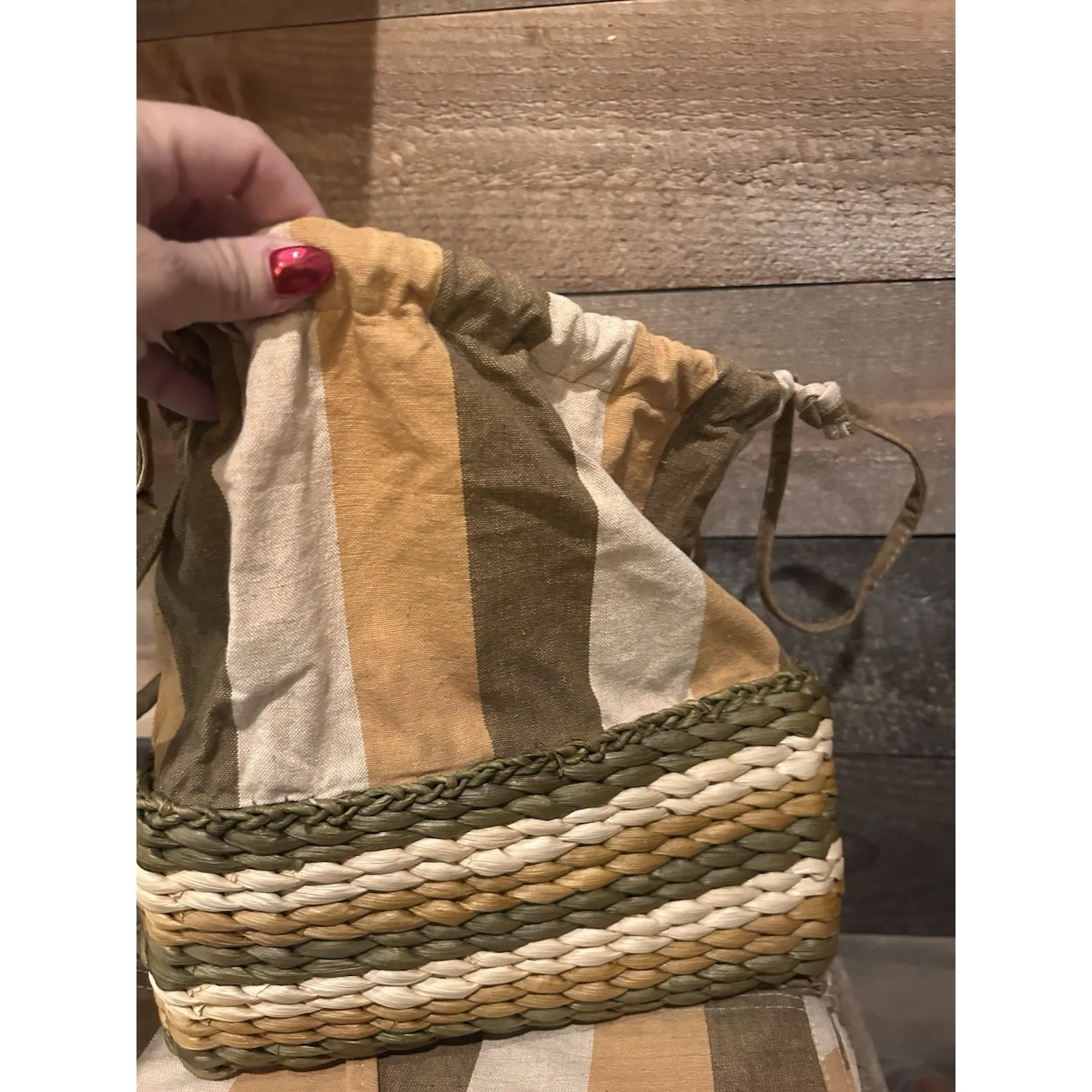 Sun Sand Woven Bali Beach Basket Set Large Basket, Small Basket Beach Mat Pillow - Image 8