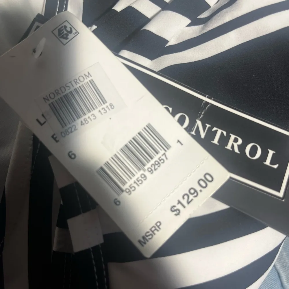 La Blanca Mitered Mio Suit Black and White Stripe - Image 7