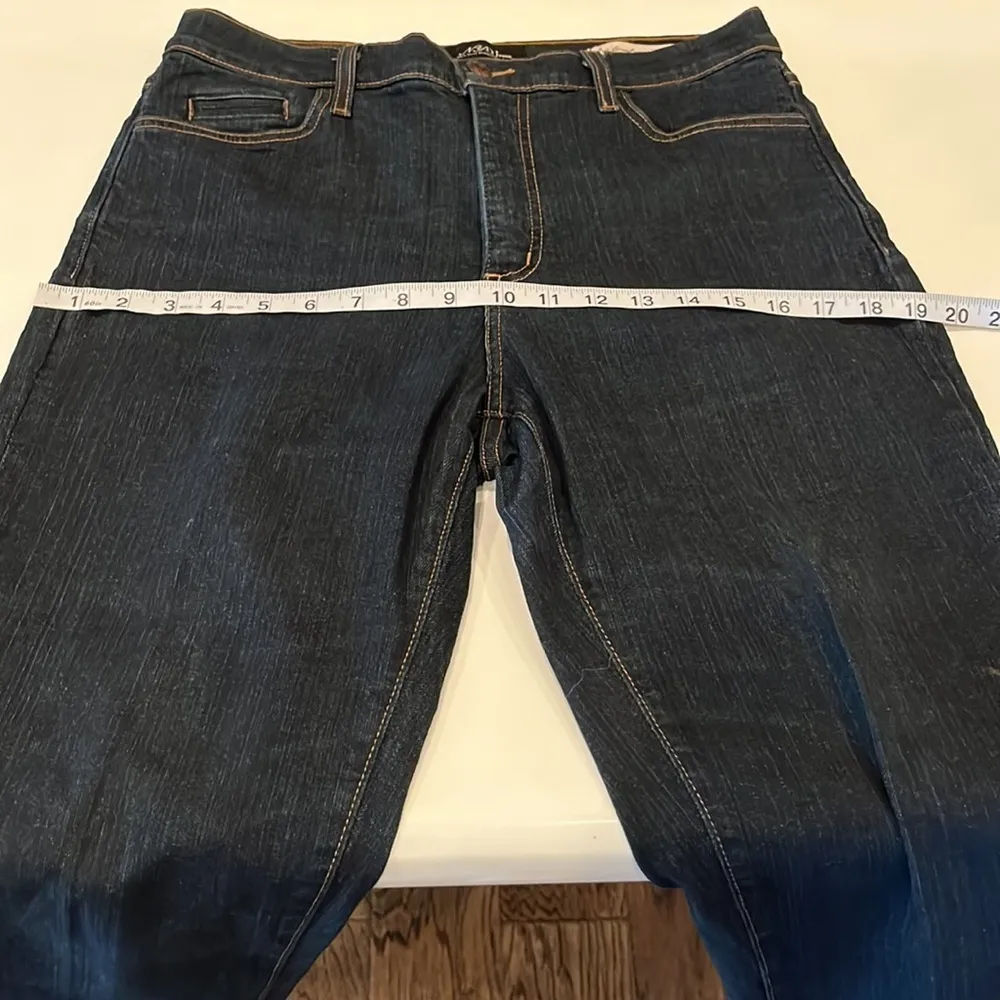 NYDJ Capri High Rise Size 10 - Image 6