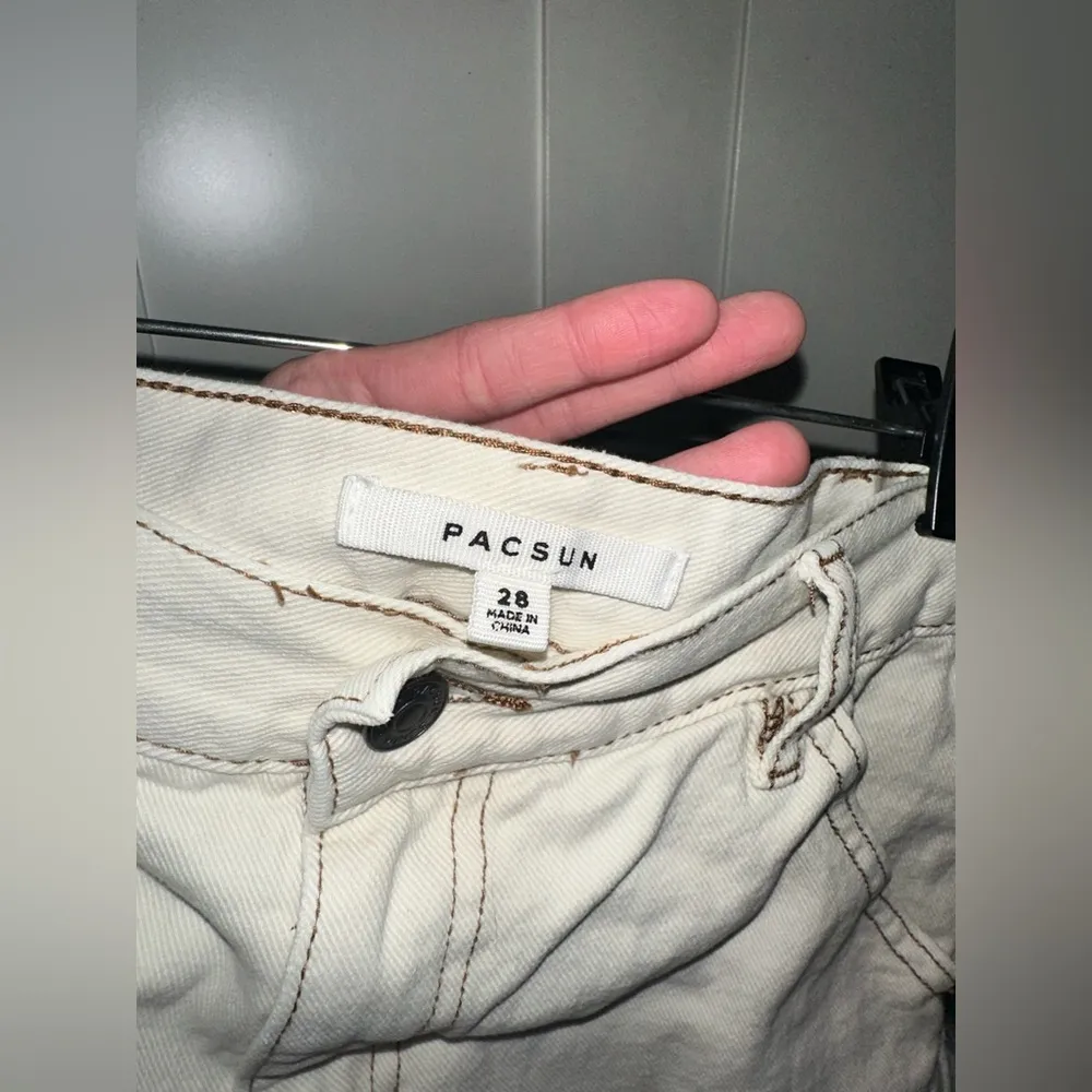 Pacsun Carpenter Dad Shorts In Bone - Image 9