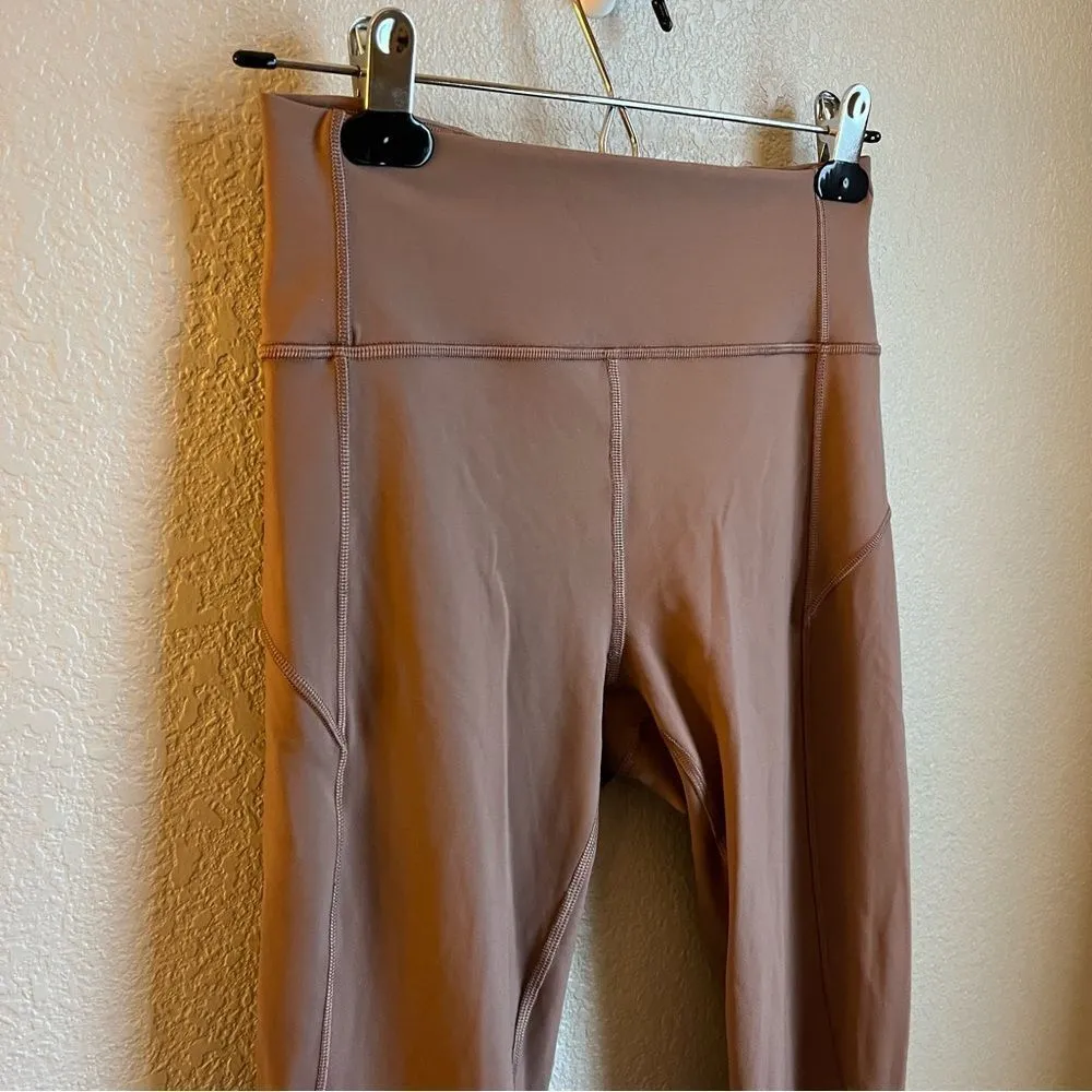 Lululemon In Movement Tight 25" *Everlux
Spanish Oak - Image 4