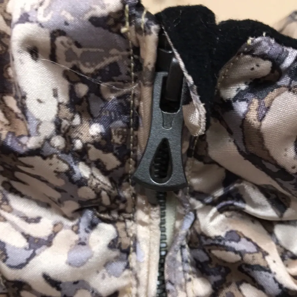 Obermeyer Women’s Leighton Metallic Patterned Zip-Up Hooded Snow Winter Jacket - Image 4