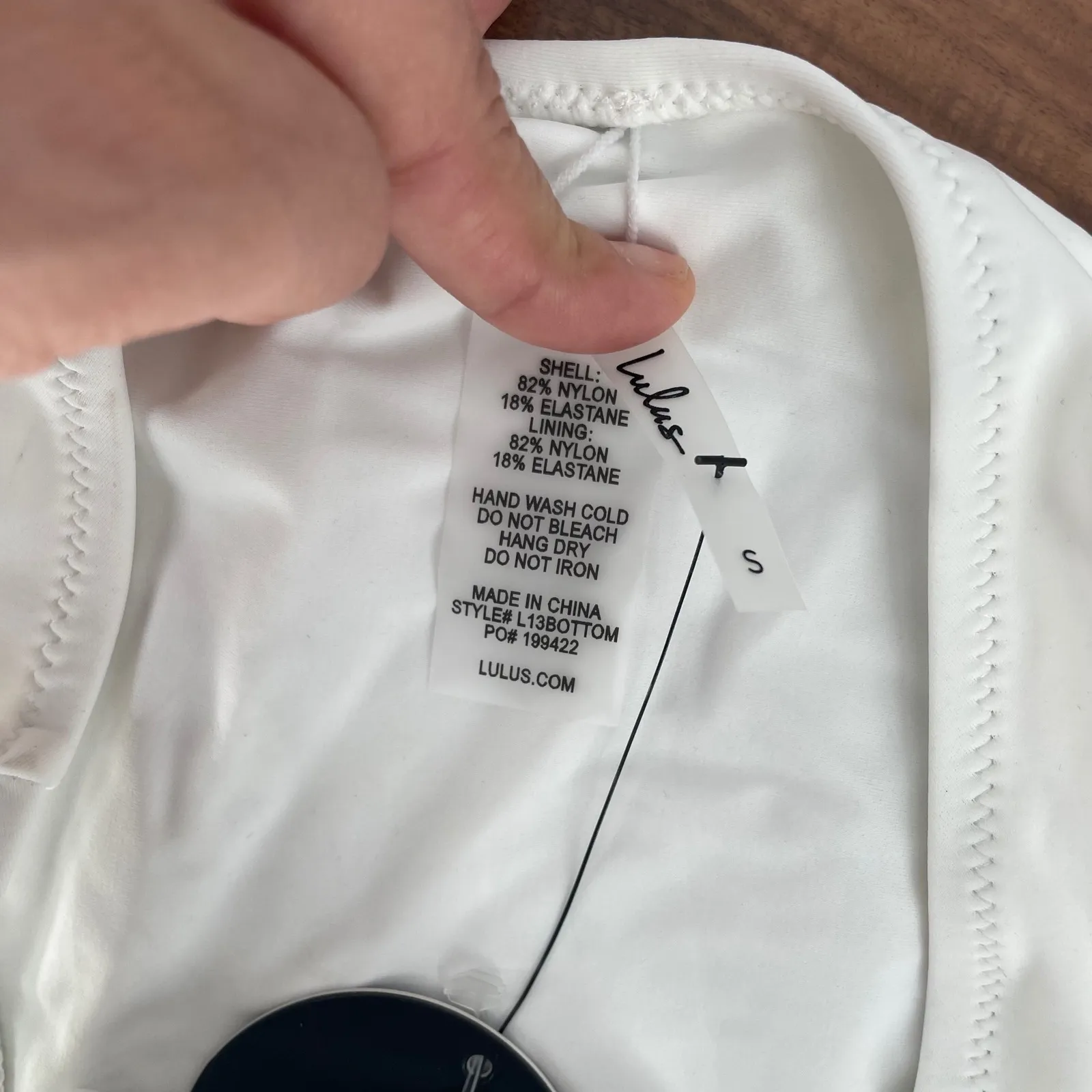 Lulus  White Thong Bikini Bottoms Size S LULUSCOM - Image 4