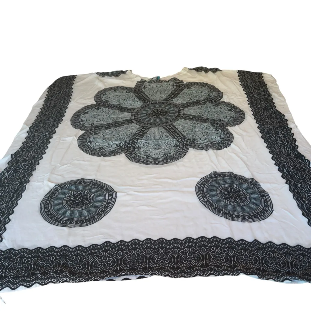 Lani Lau Hawaii Handmade Batik Floral Caftan Dress OS Rayon Resort Coastal Chic White Size undefined - Image 8