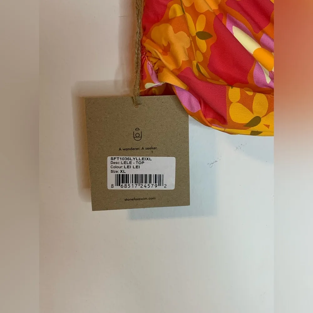 NWT STONE FOX SWIM LE LE BANDEAU BIKINI TOP IN LEI LEI - Image 5