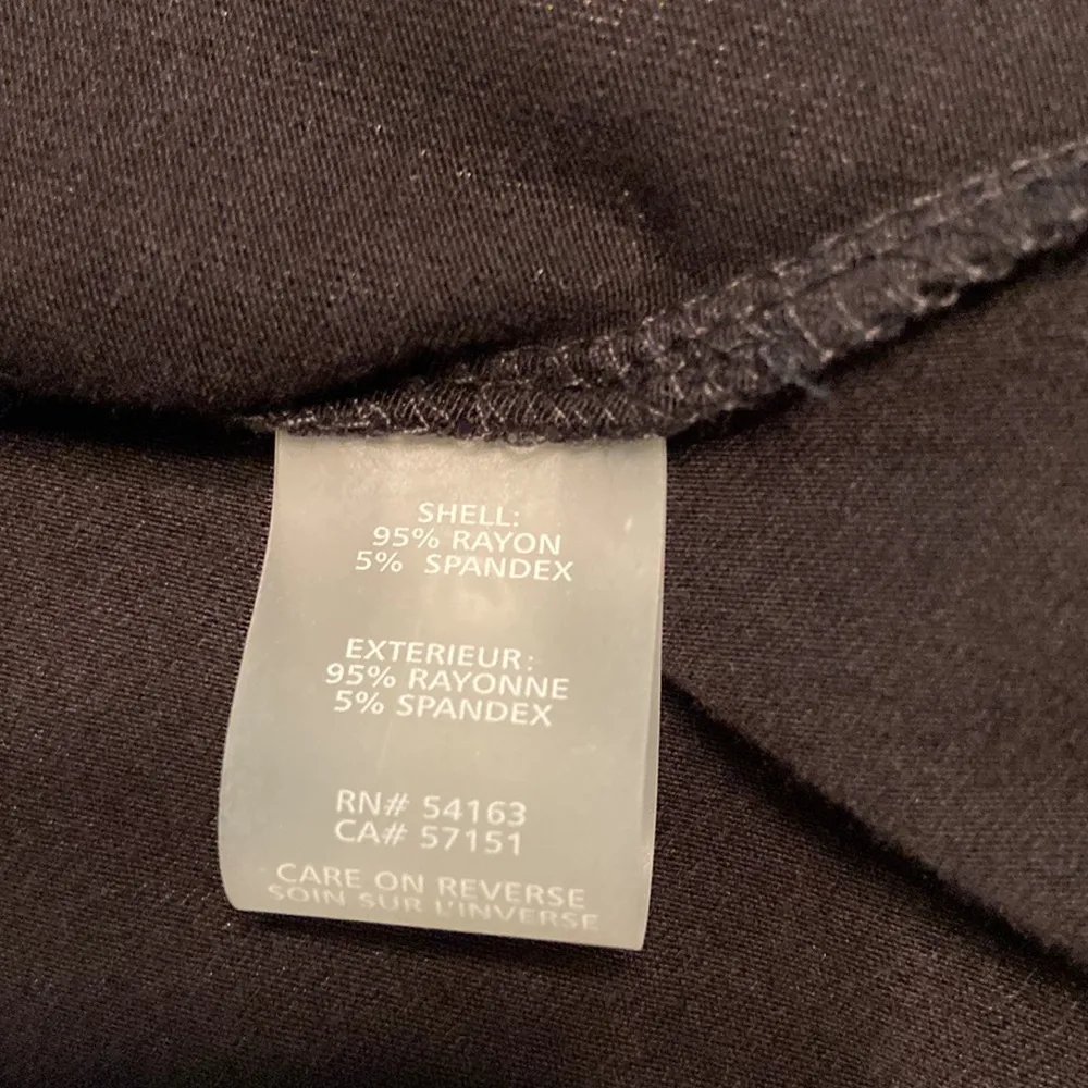 Ivanka Trump very soft shirt size M brand new color black - Image 9