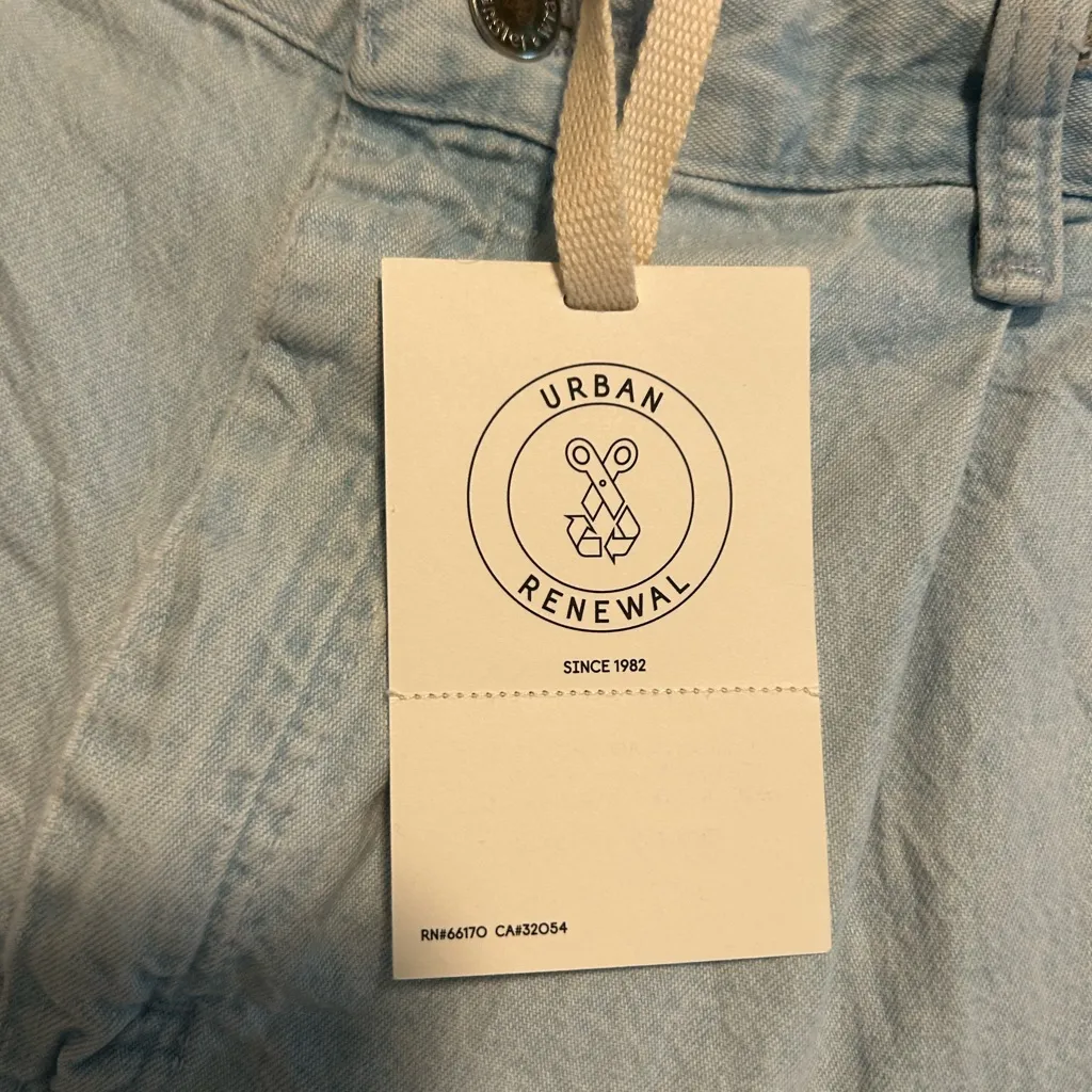 Urban Renewal Blue Cargo Shorts Relaxed Fit - Image 3