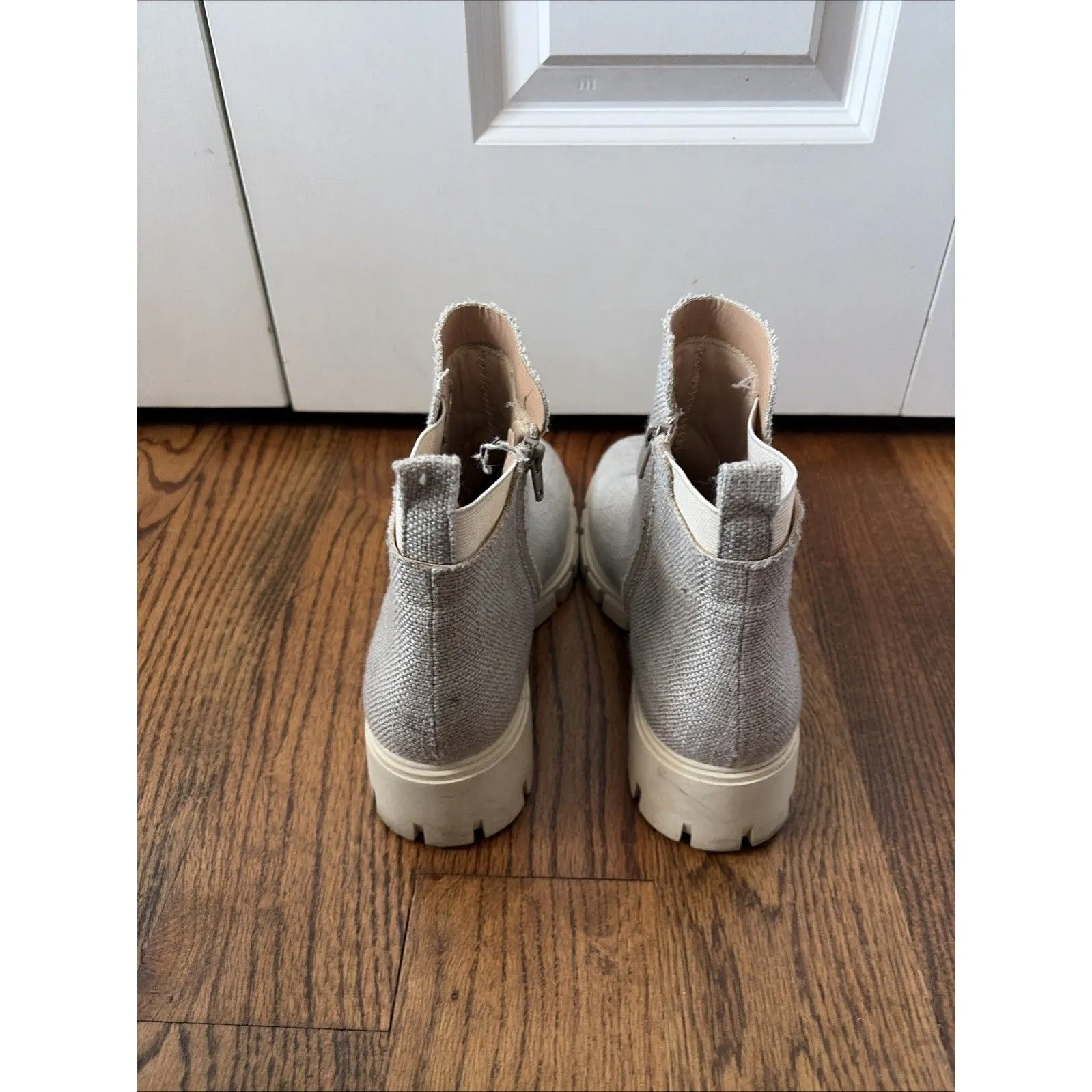 Lug Sole Ankle Bootie Grey Women’s Casual Dressy Boots Shoes Size 9.5 - Image 4