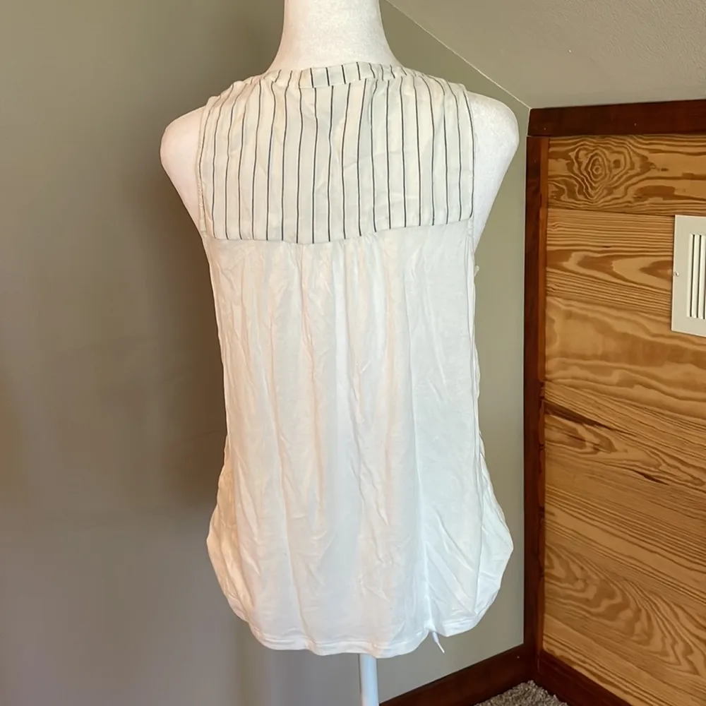 A New Day Sleeveless Striped Button Up Top Small - Image 3