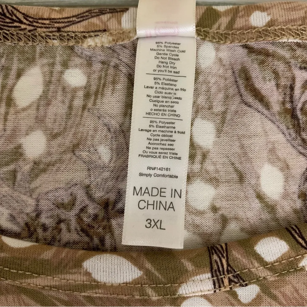 LuLaRoe  Plus Size Deer/Elk Print Irma Tunic Top Size 3X - Image 7