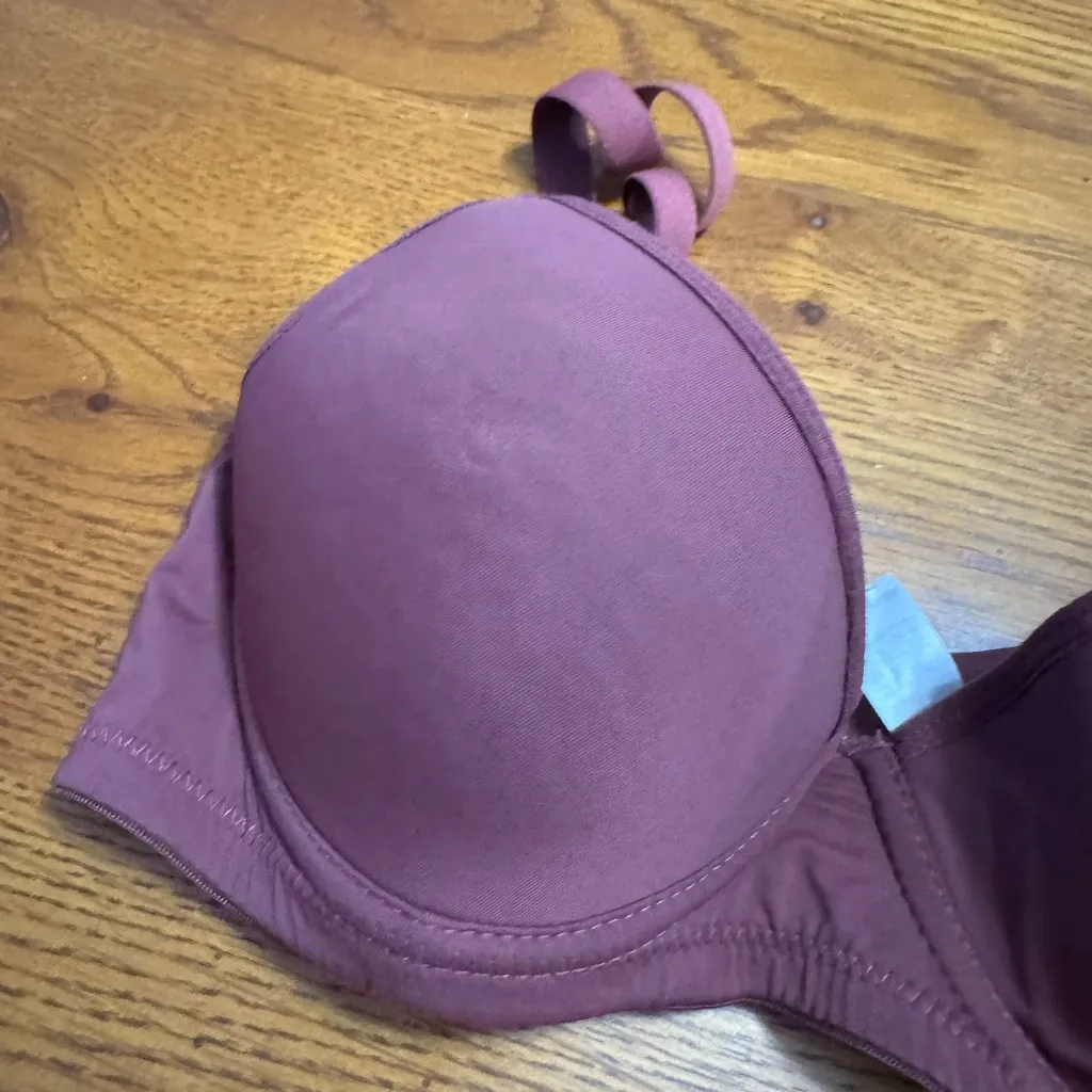 Unknown Brand Women's Underwire in Bra Size 75B / US 34B Heavily Padded - Image 2