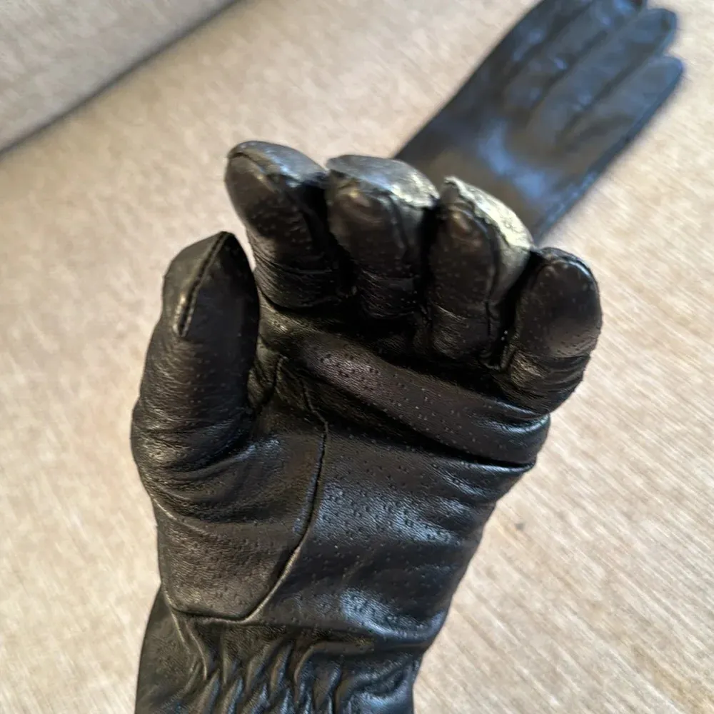 Vintage black leather gloves size large - Image 6