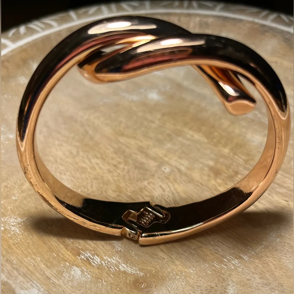 Rose Gold Crisscross Bangle - Image 12