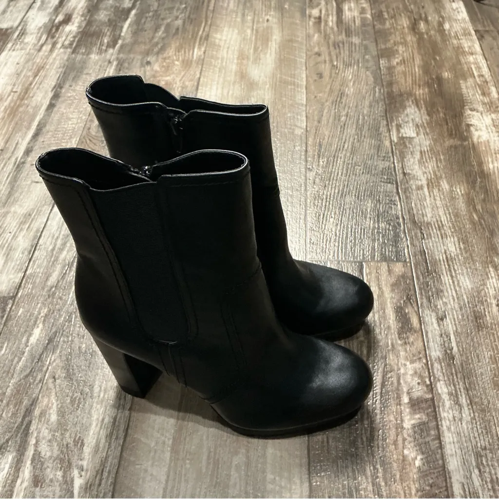 Bar III  Elegant Black Ankle Boots Size 10 - Image 6