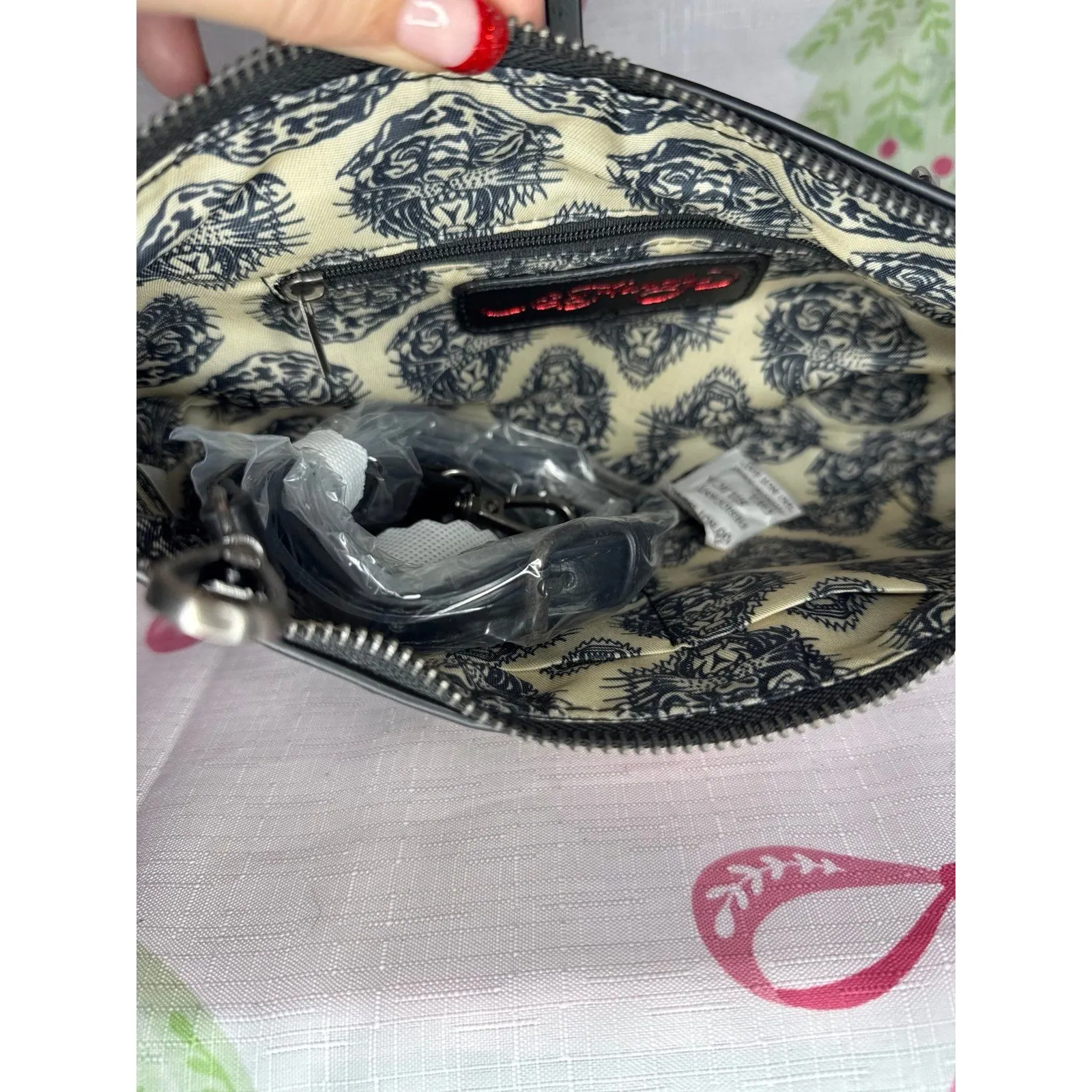 NWT Ed Hardy Tattoo Shoulder Bag - Image 7