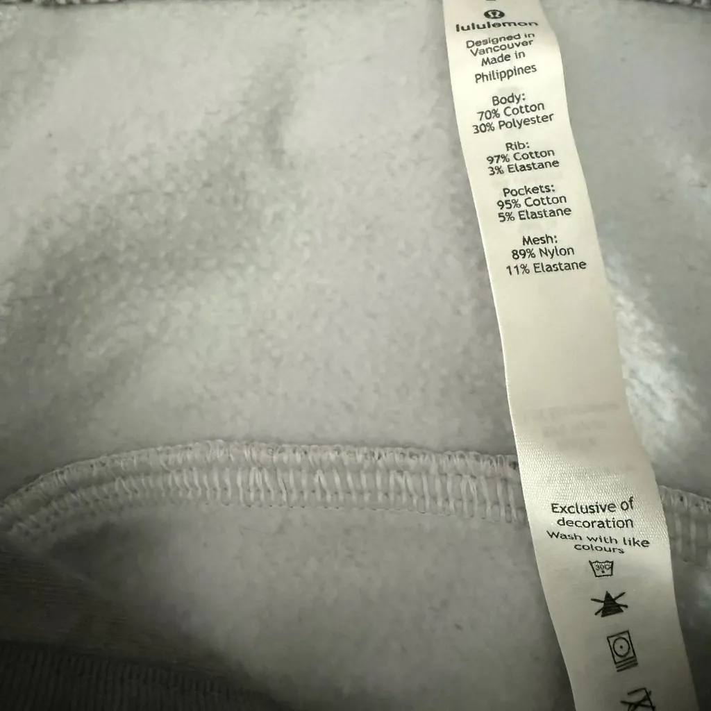 Lululemon Scuba Hoodie - size 8 - Image 7