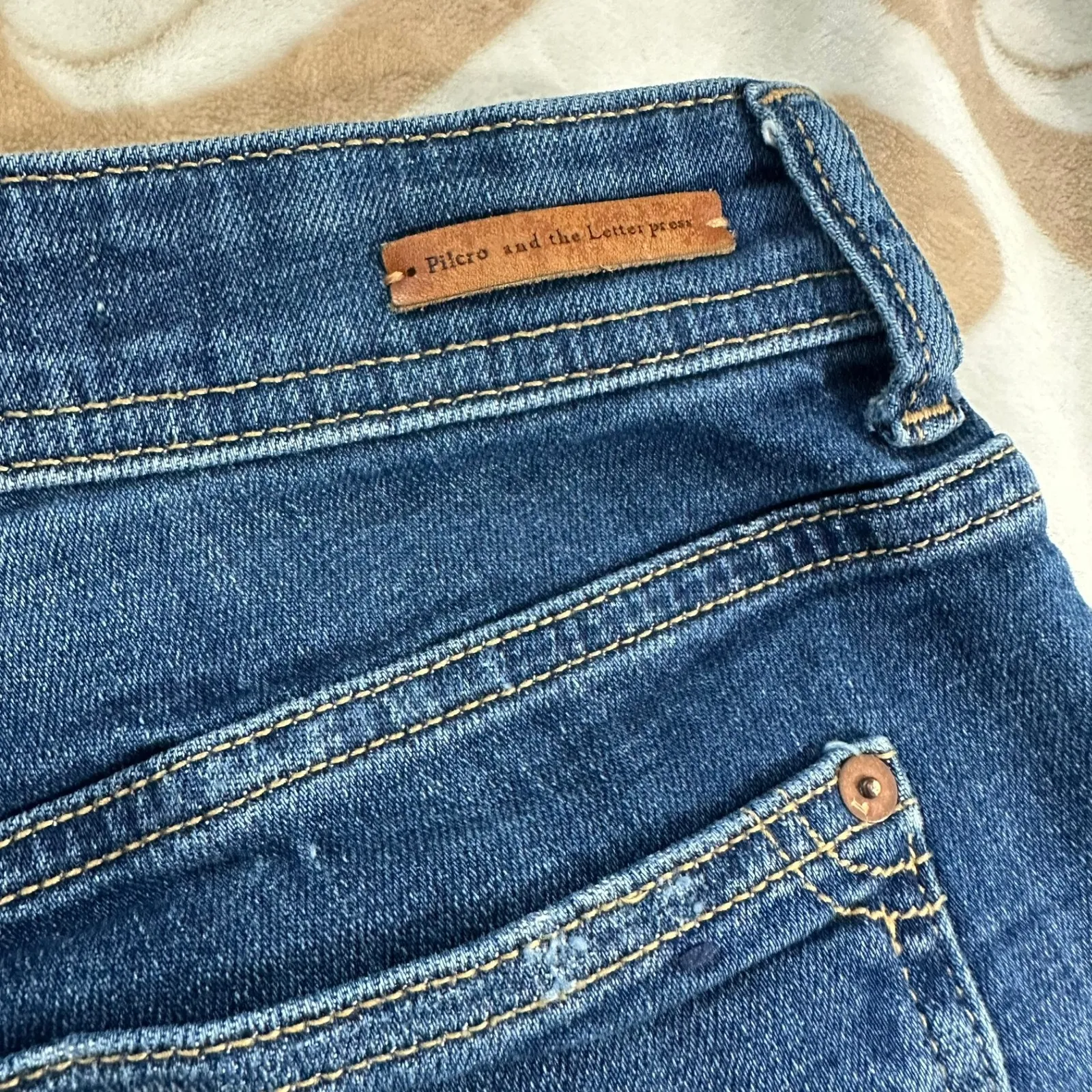 Anthropologie Pilcro Slim‎ Boyfriend Blue Jeans Distressed Mid Rise Size 27 - Image 14