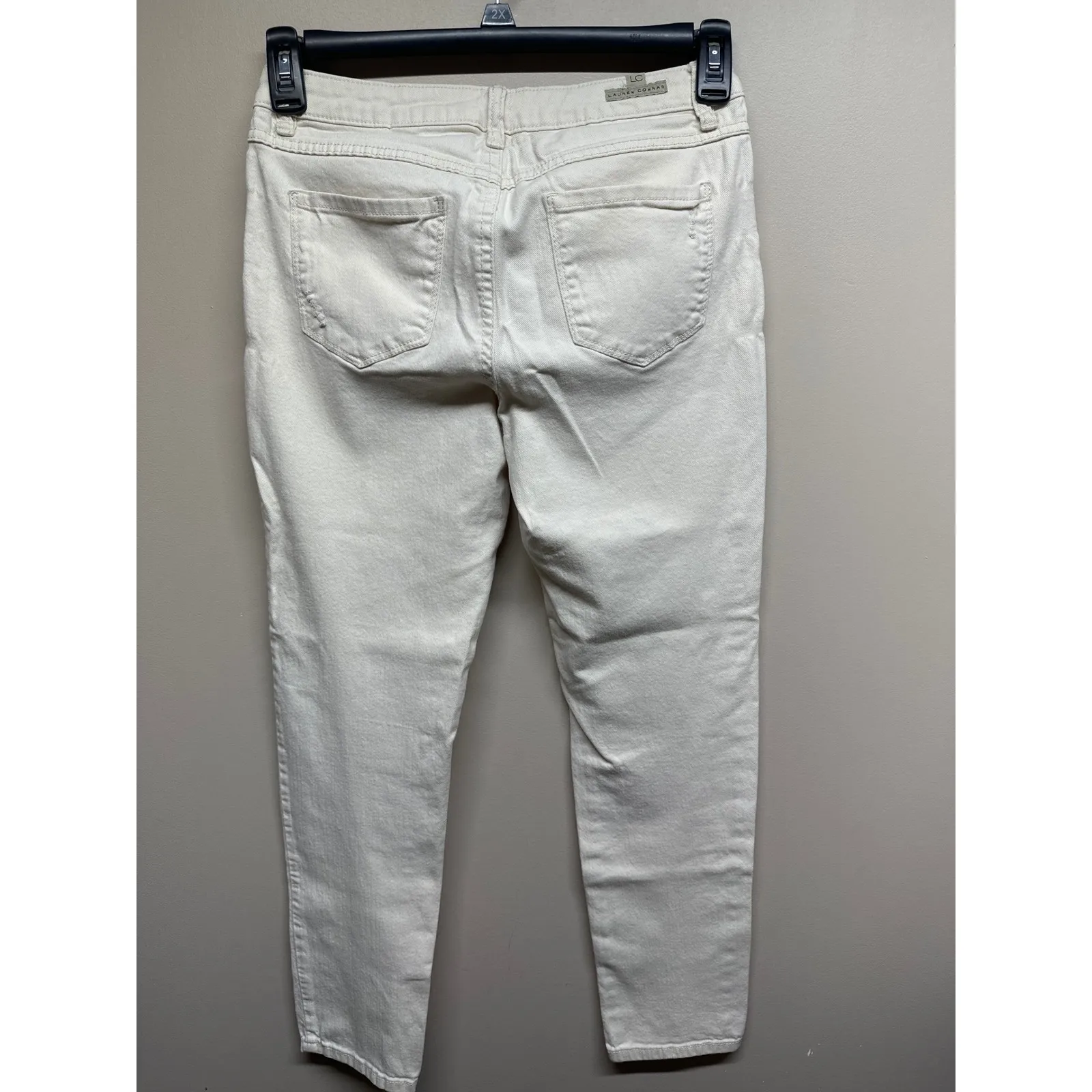 LC Lauren Conrad Skinny Jeans Cream Distressed Size 6 Women - Image 2