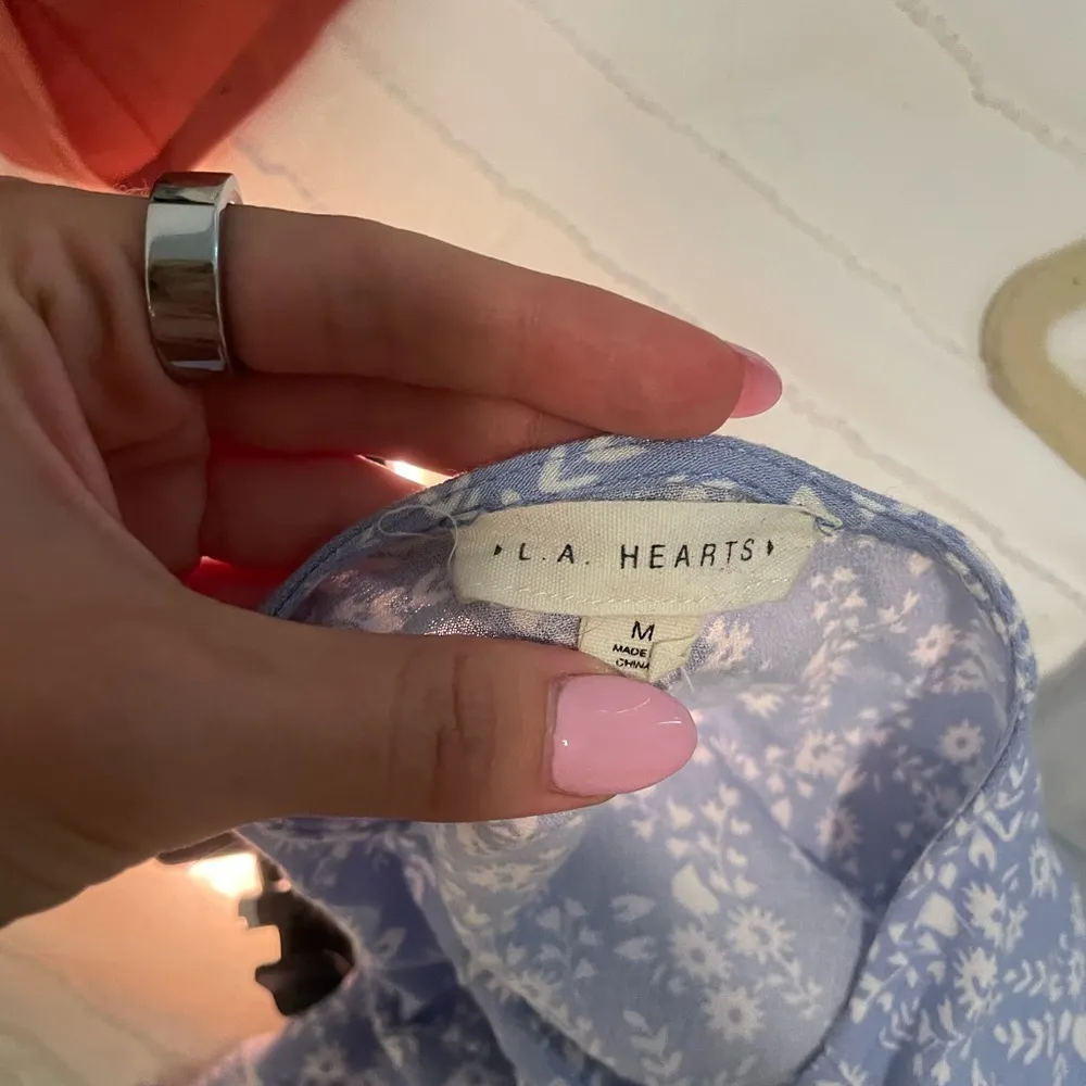 LA hearts blue hippie tie top - Image 4