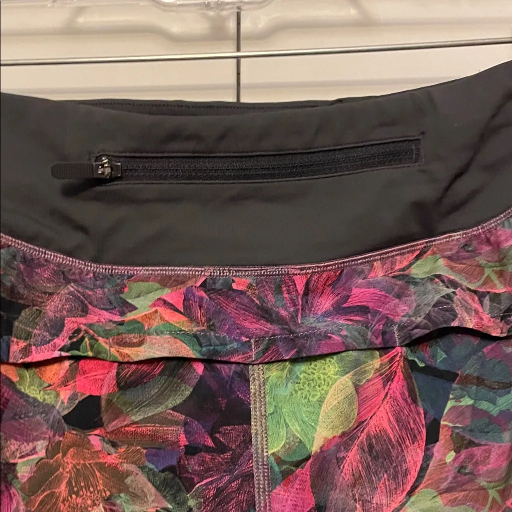 lululemon athletica Women's Multicolor Leaf Print Athletic Shorts - Image 3