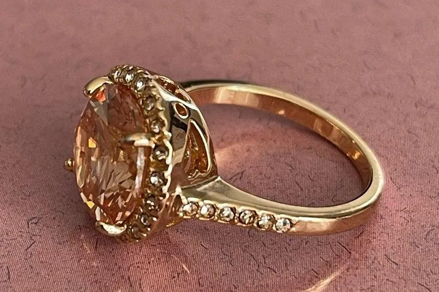 Gorgeous Morganite Cocktail Ring Cubic Zirconia Gold Tone Size 9 - Image 7