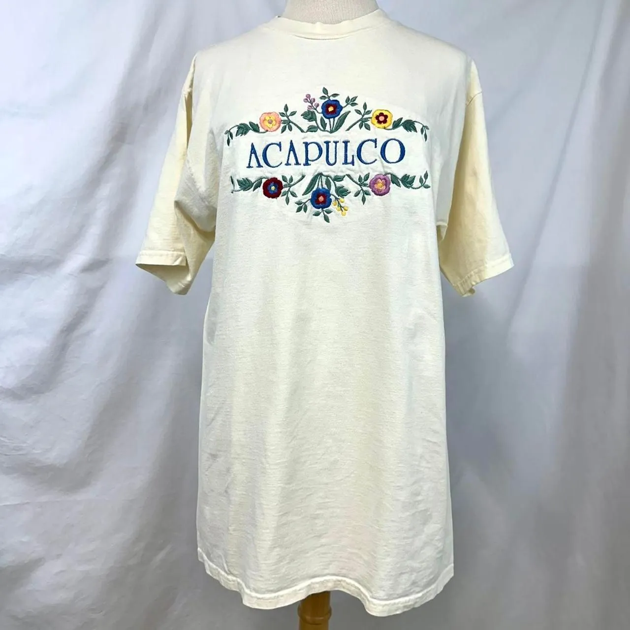YACHT CLUB Vintage 90s Acapulco Mexico Cream Floral Embroidered T Shirt Womens L White Size L - Image 3