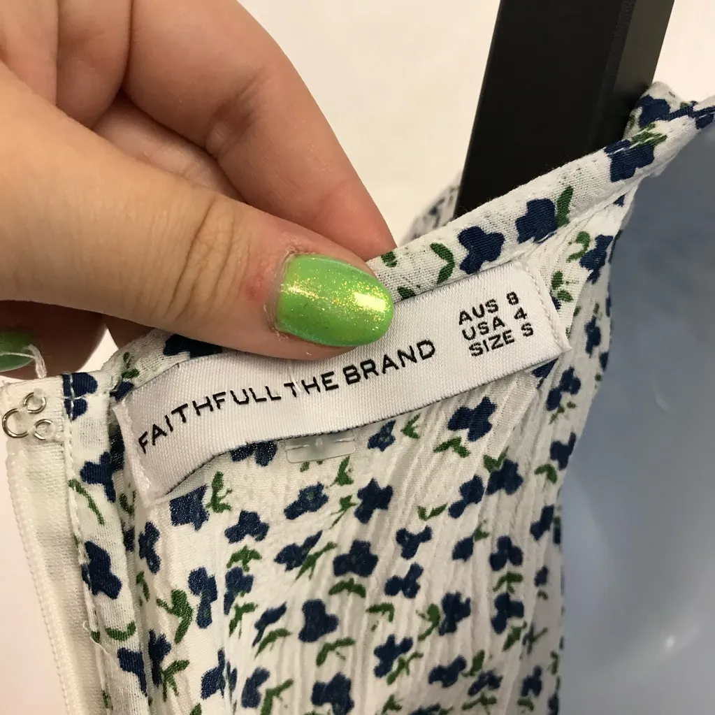 Faithfull the brand fresa dress rae mini floral crepe drape flare  sleeve - Image 5