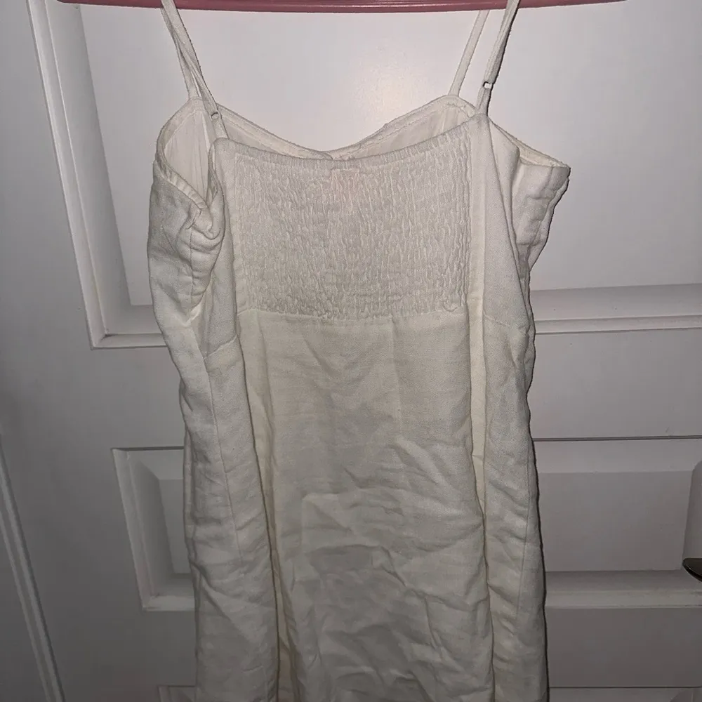 White  dress - Image 6
