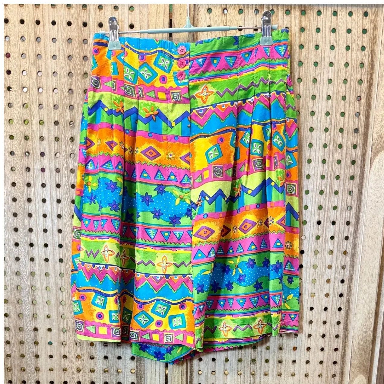 Vintage Oscar de la‎ Renta Bright Pattern Med Shirt& Lg Shorts Set - Image 2