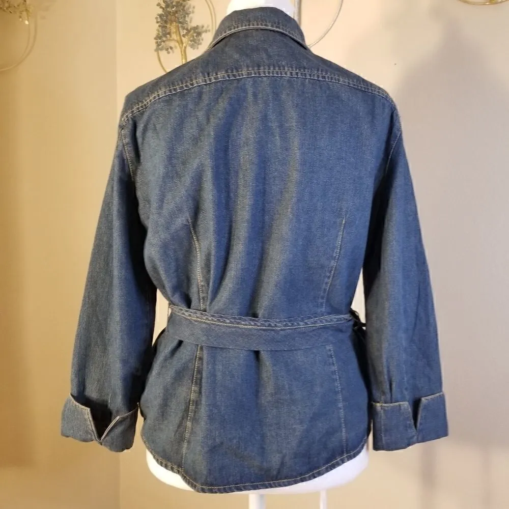 EUC!
Womens Jones New York Signature Denim Shirt with Sash Size Small - Image 3
