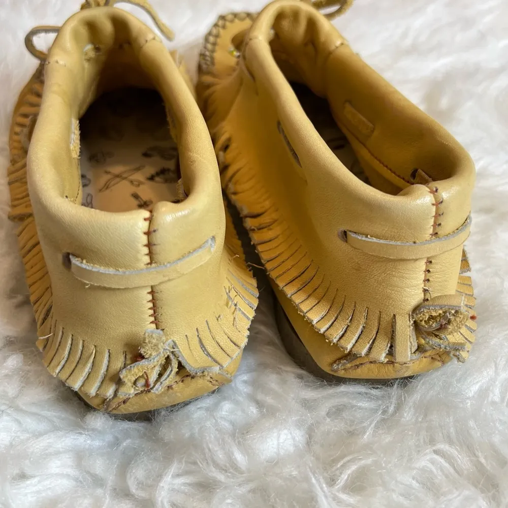 Leather Moccasins Woman’s Size 7 Beaded Fringe Soft leather made in Canada - Image 5