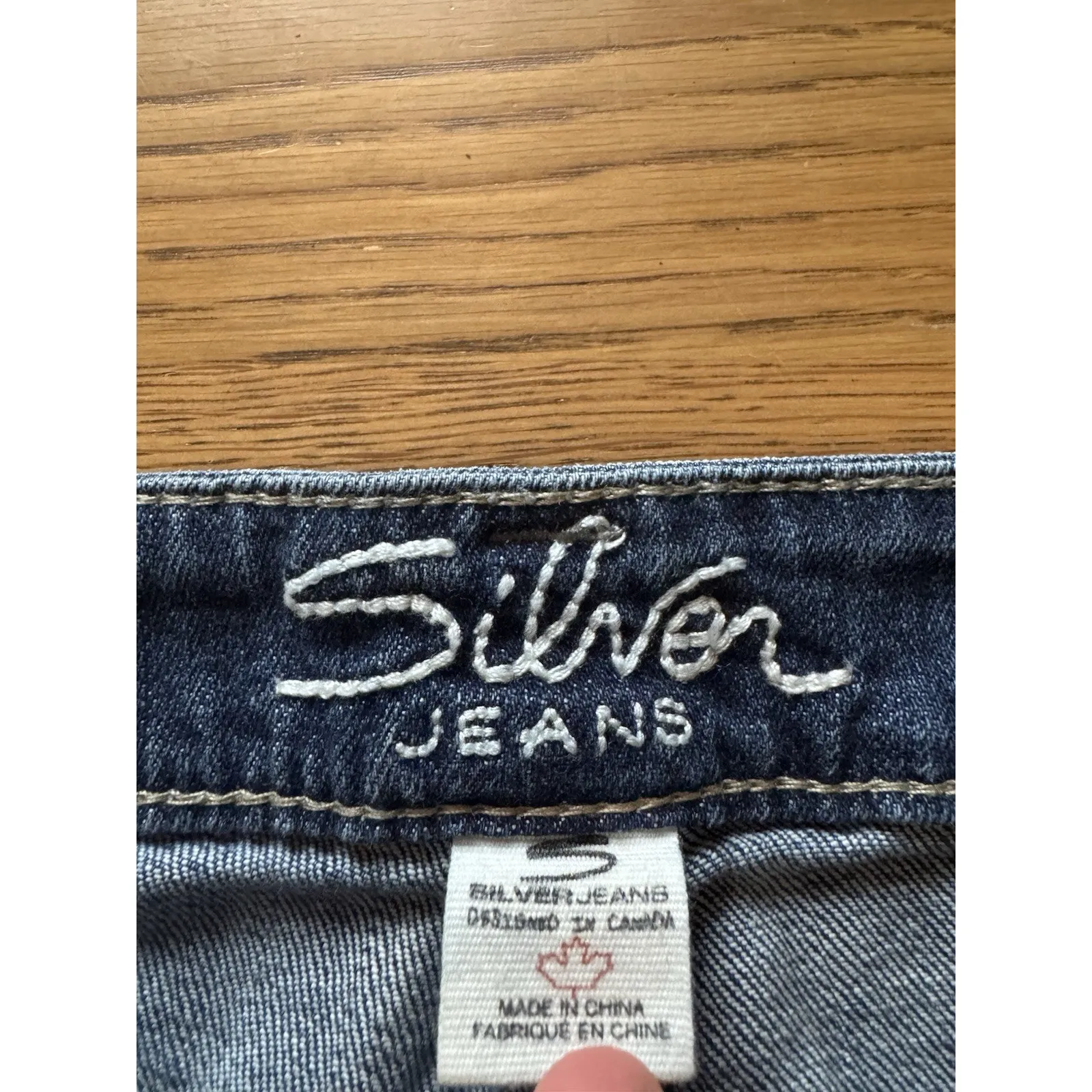 Silver Jeans Tuesday Low Rise Capri Size W29 Summer Travel Vacation Denim City - Image 3