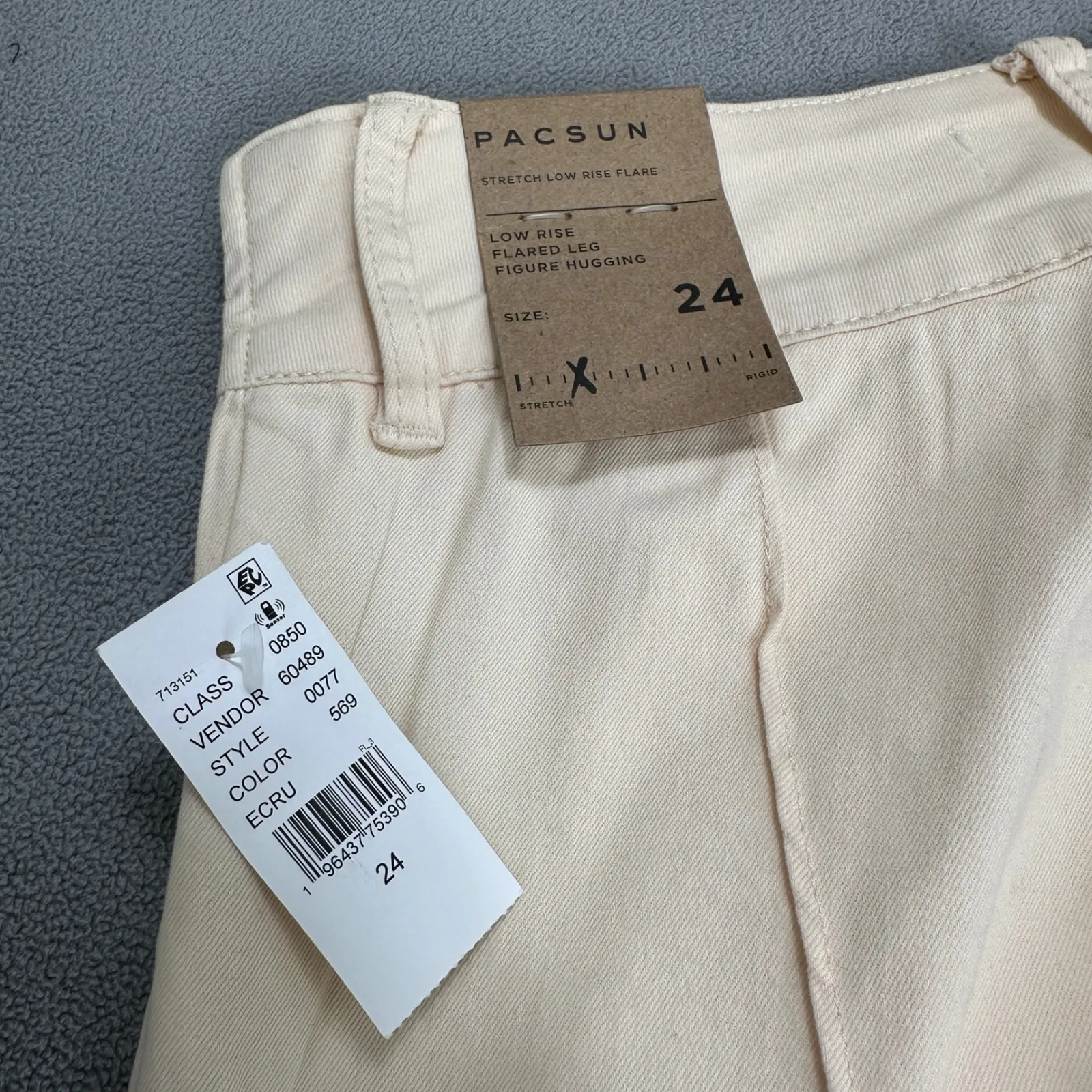NWT Pacsun Pants 24 Womens Ecru Stretch Low Rise Flared Leg Figure Hugging Jeans - Image 4