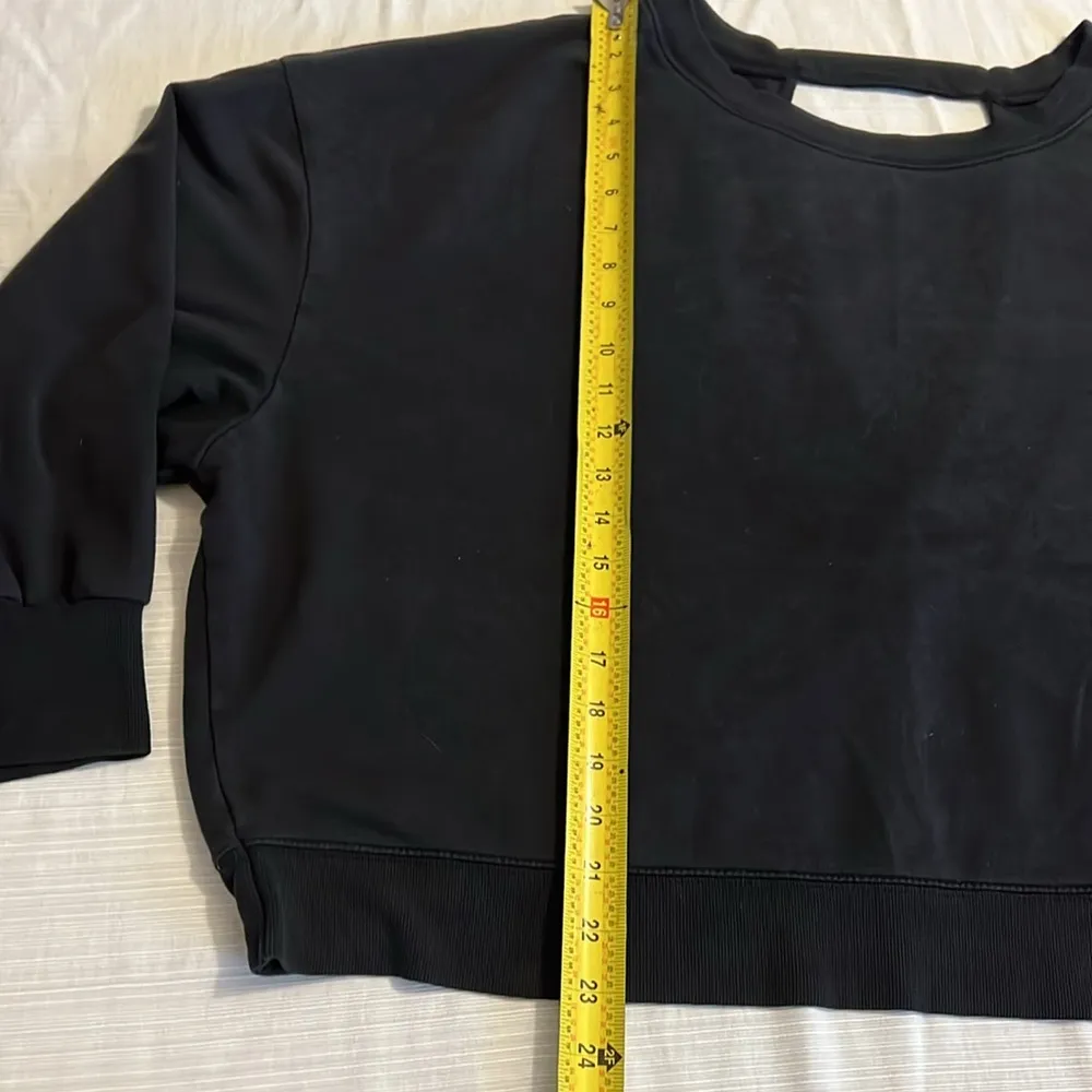 Athleta crop sweatshirt - Image 2