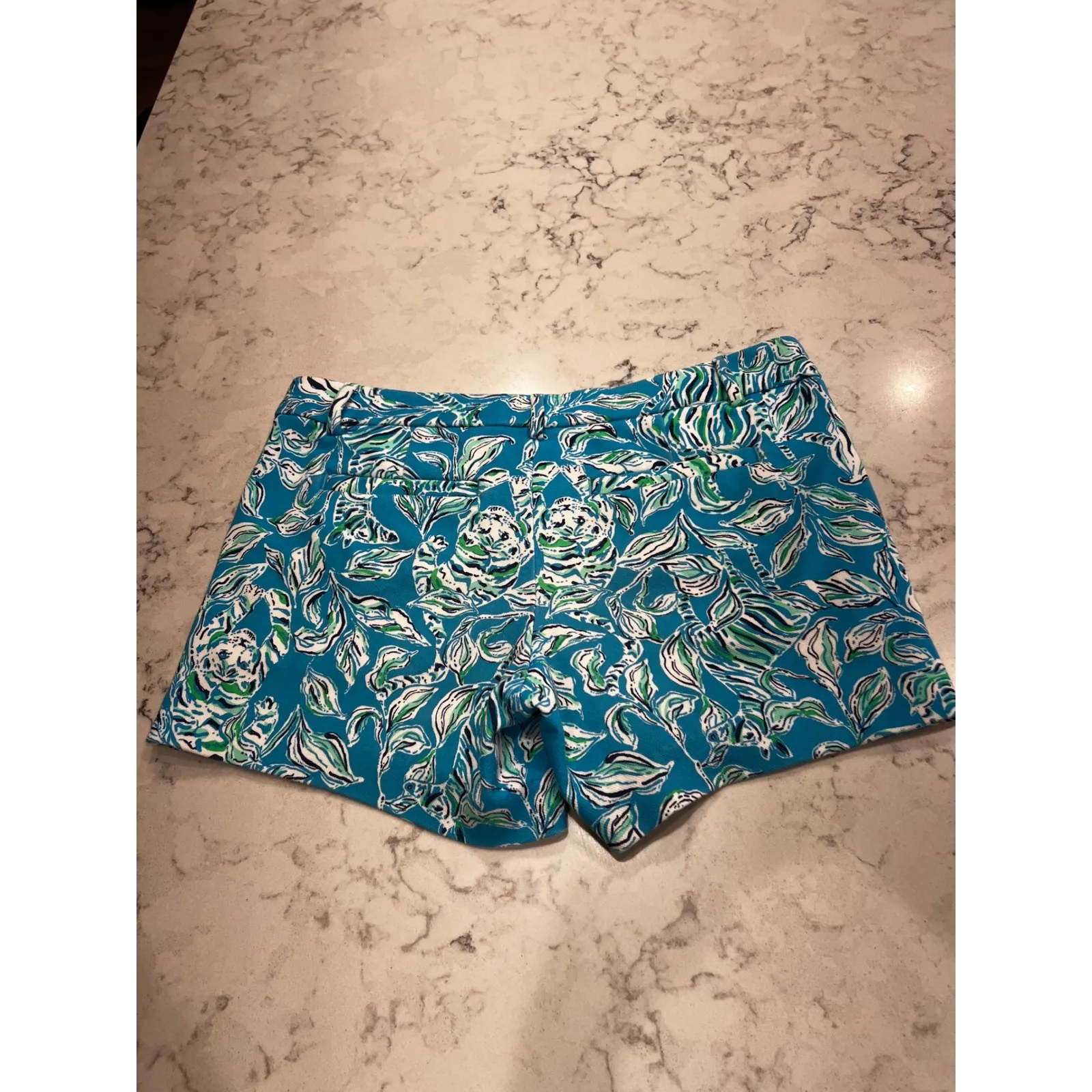 Lilly Pulitzer Women's Size 4 Turquoise‎ Tiger Print Cotton Blend Shorts - Image 8