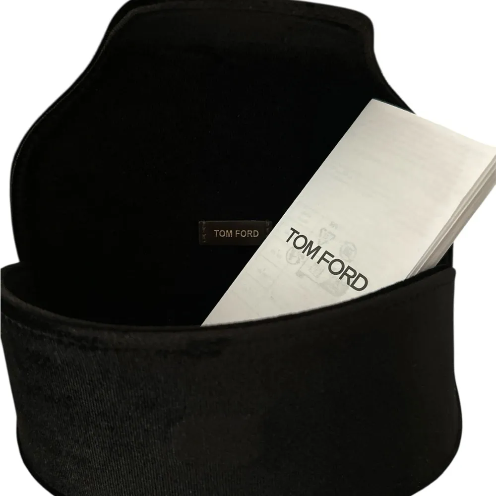 Tom Ford sunglasses case and cleaning kit - Image 2