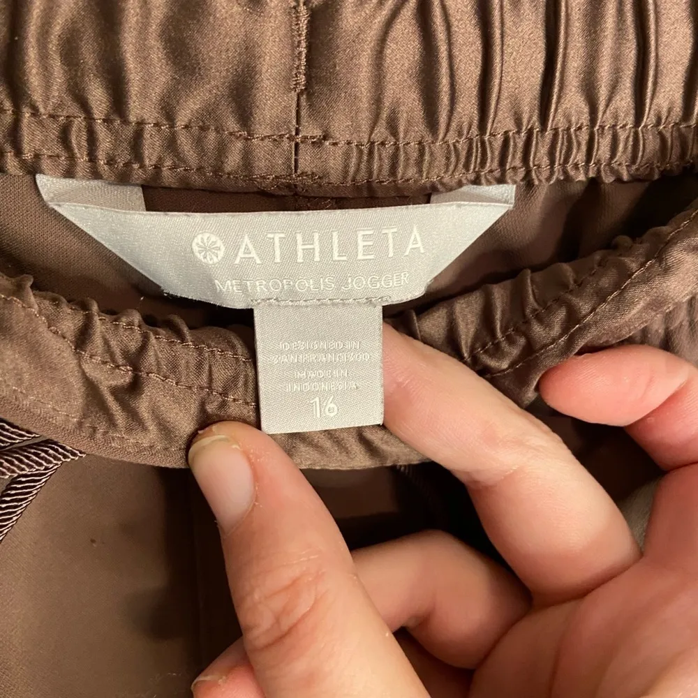 ATHLETA Metropolis Jogger Primatwill Mineral Brown - Image 7