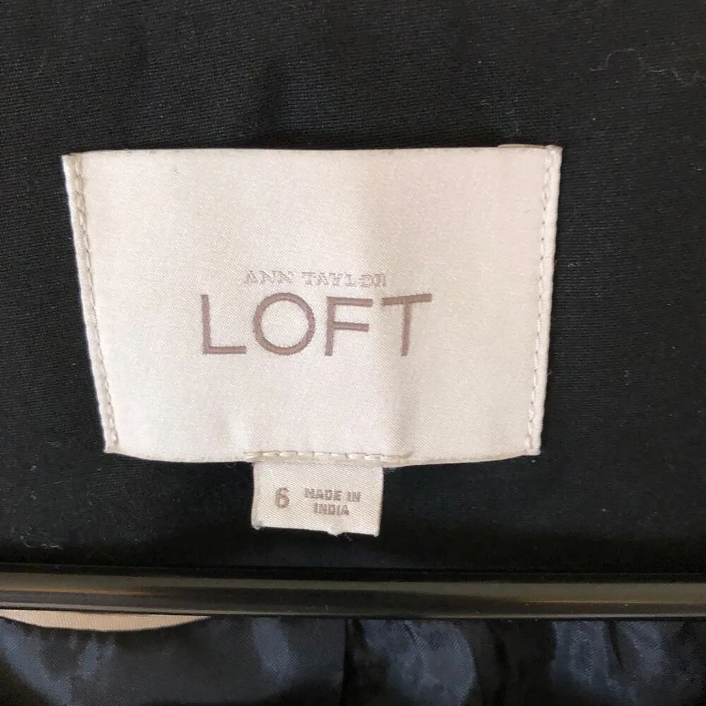 Ann Taylor LOFT EUC Women's Black Button Down Flare Back Black Blazer Size 6 - Image 2