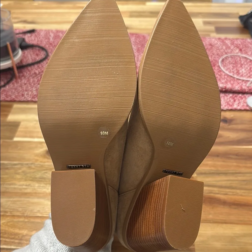 Gianni Bini Tan Ankle Boots - Image 3