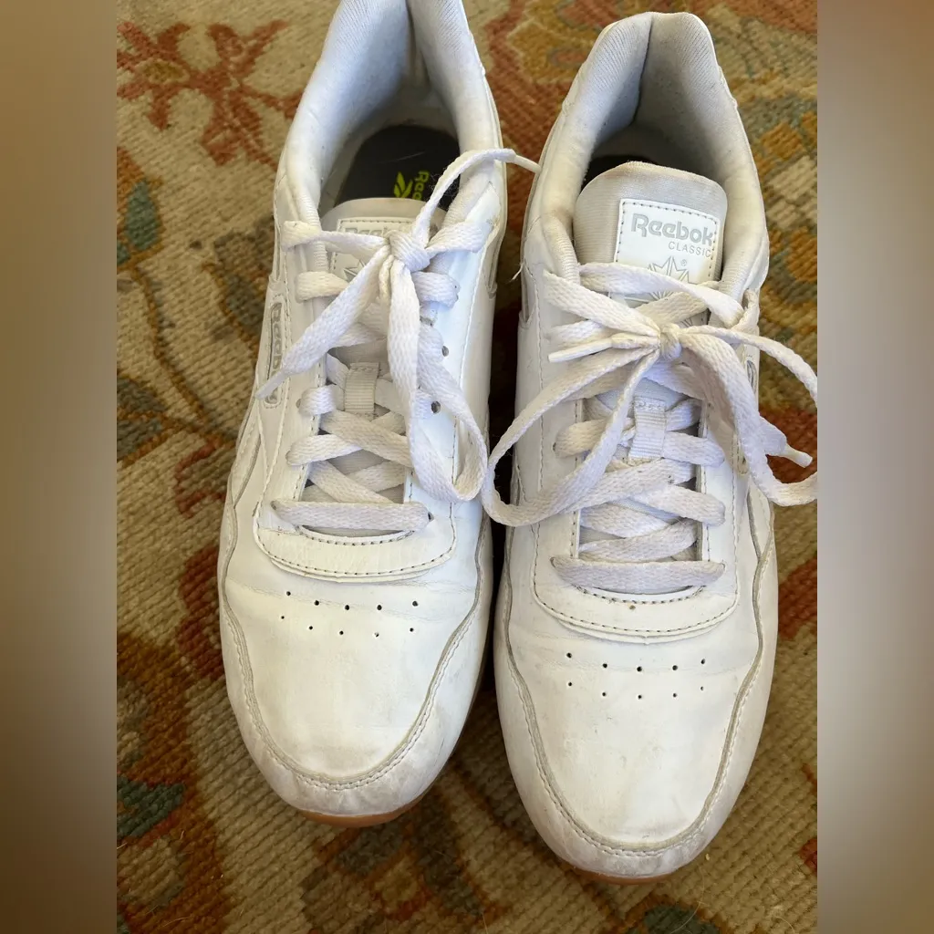 Reebok Classic White Lace-Up Shoes - Image 6