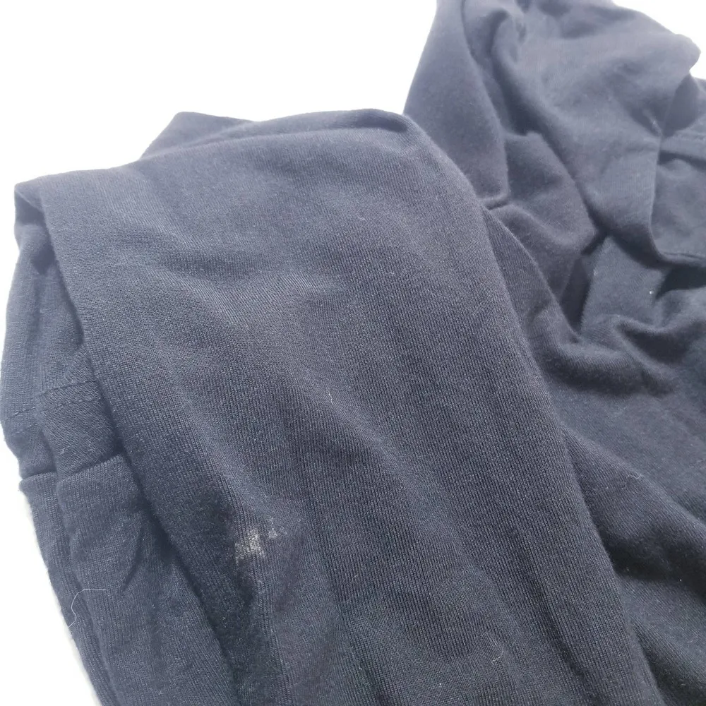 JET John Eshaya Cold Shoulder V - Image 9