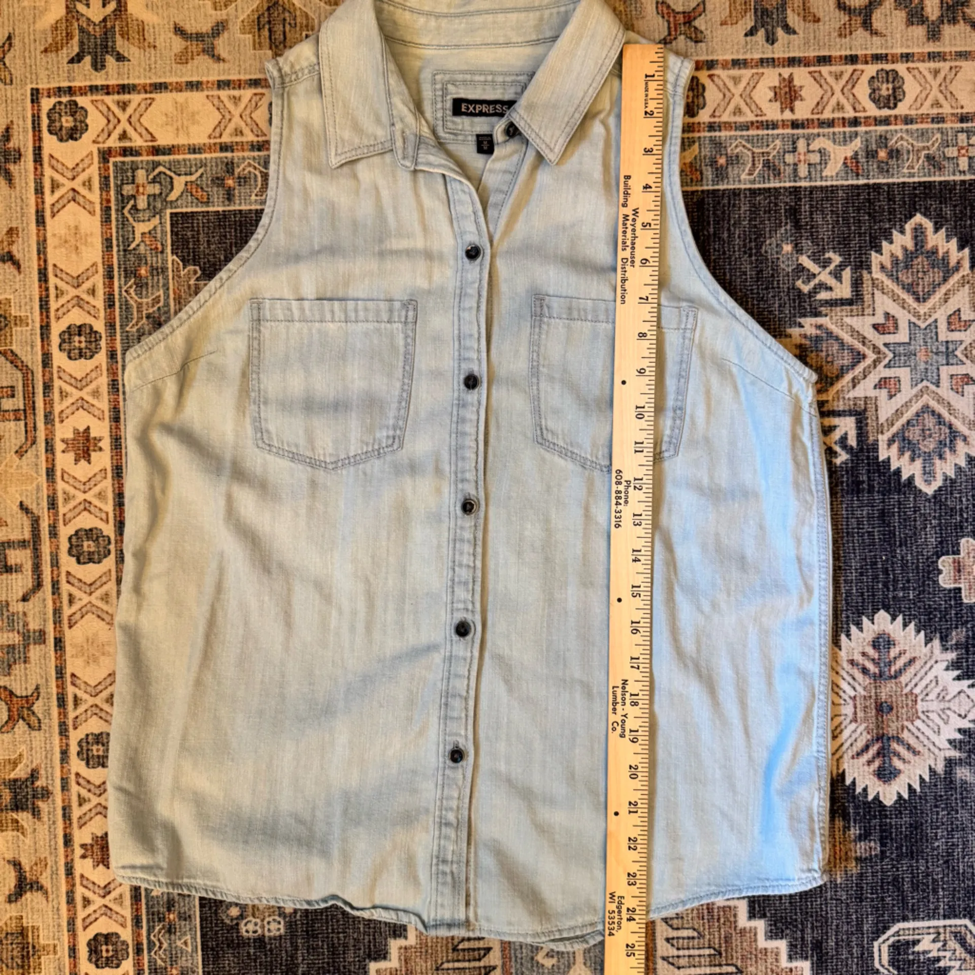 Express Women’s Light Wash Sleeveless Denim Button-Up Top 100% Cotton Medium - Image 8