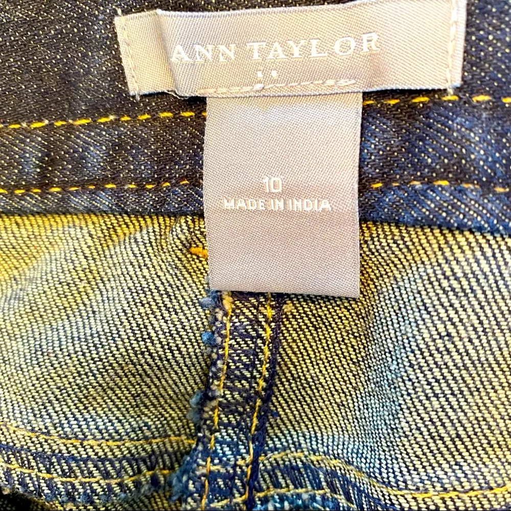 Ann Taylor || Dark blue denim skirt - Image 5