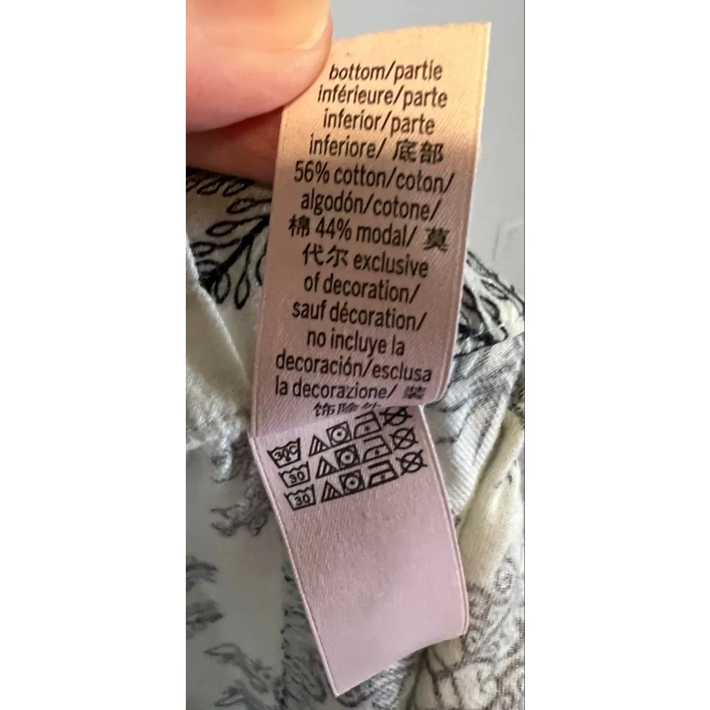 Women's Victoria's Secret Pajamas M Light Green Black Snowflake - Image 5