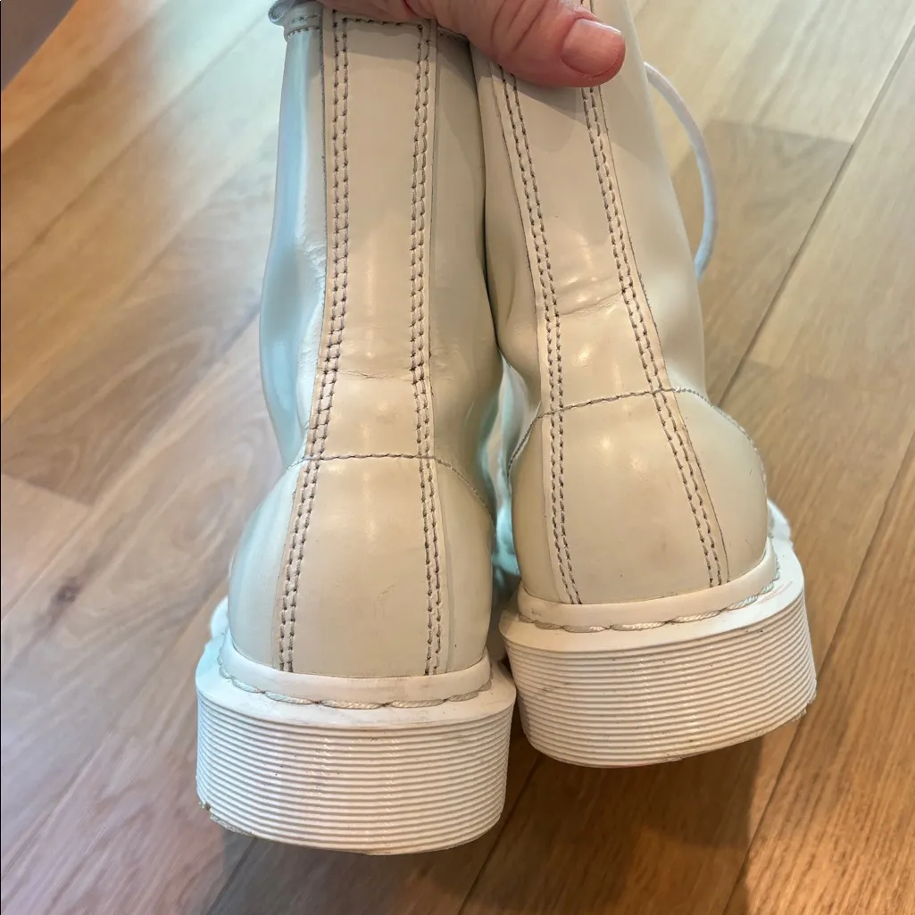 Dr. Martens Boots All White Smooth Leather Combat Size 6 - Image 6