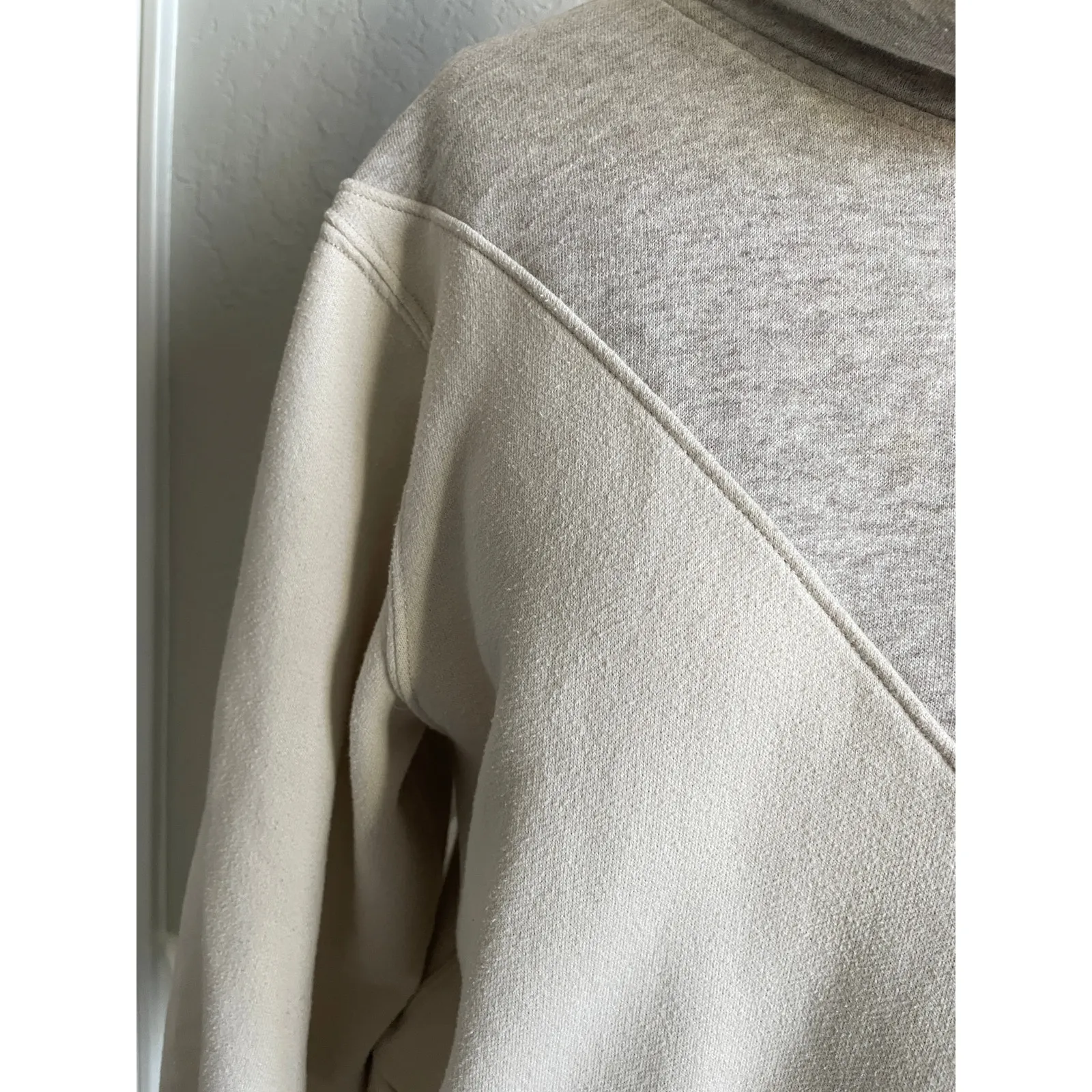 Abercrombie & Fitch Colorblock Turtleneck Sweatshirt Neutral Athleisure Size XS - Image 4